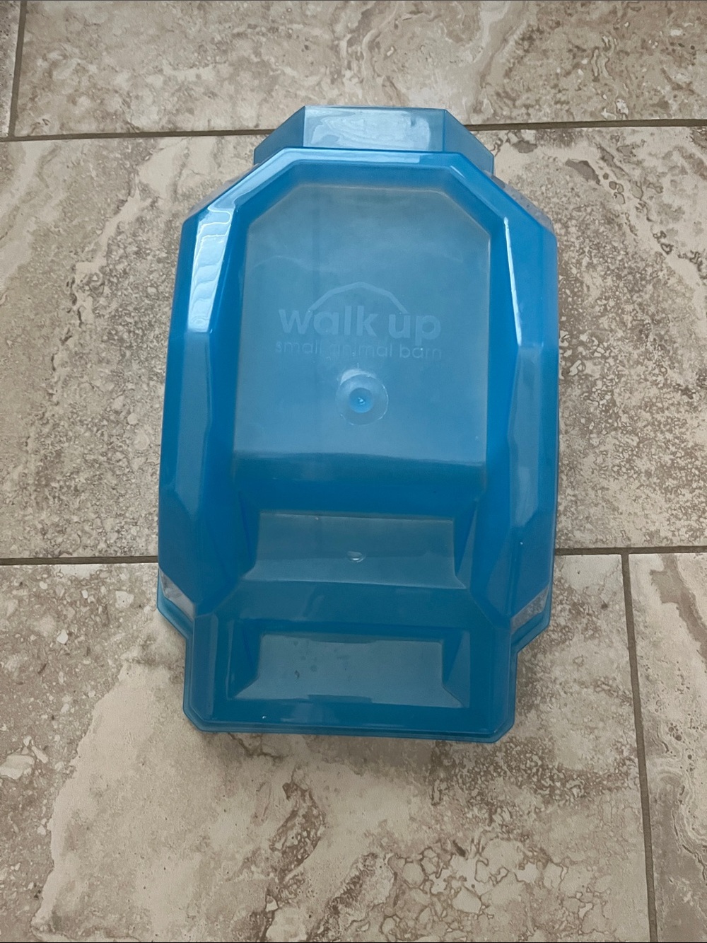 Walk Up Small Animal Barn - Blue Plastic Pet Barn 🐹 🐀